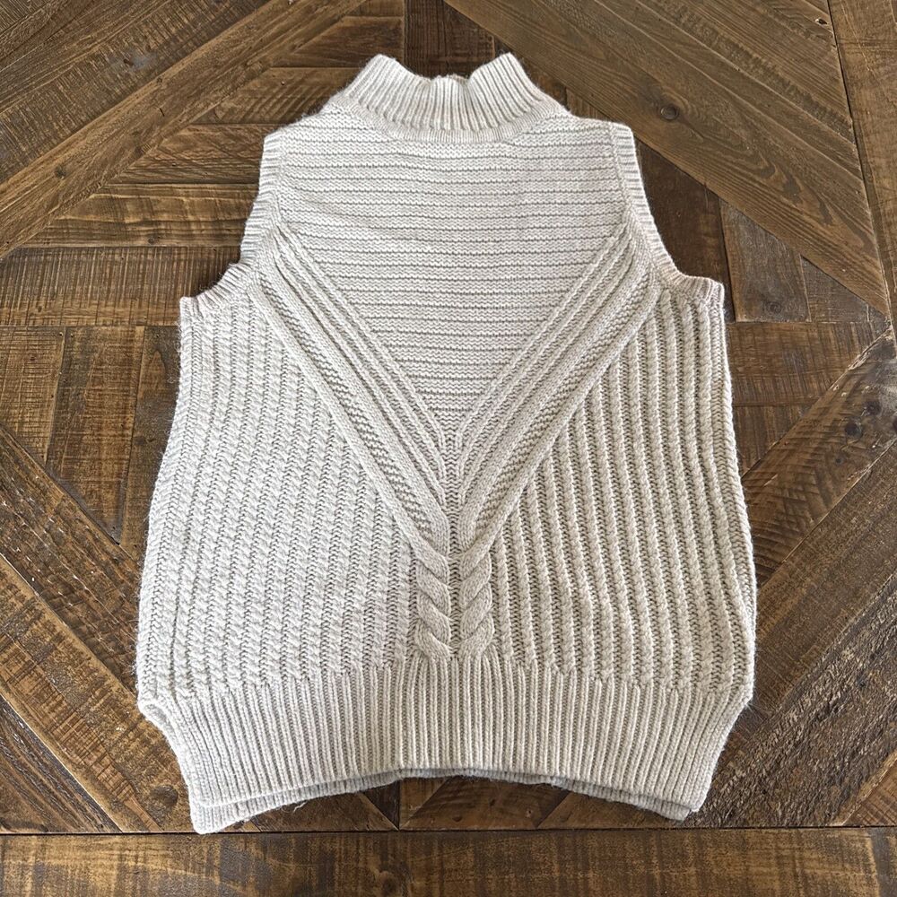 ASOS Sweater Vest Womens Size 8 Cream Knit Turtleneck Preppy Casual Top